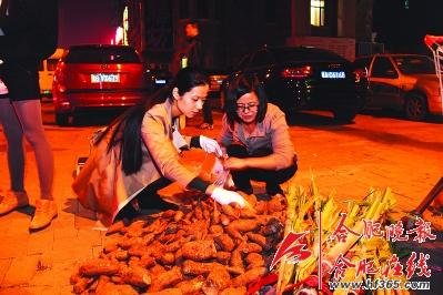 合肥女白領(lǐng)微博賣(mài)自家滯銷(xiāo)甘蔗引熱議