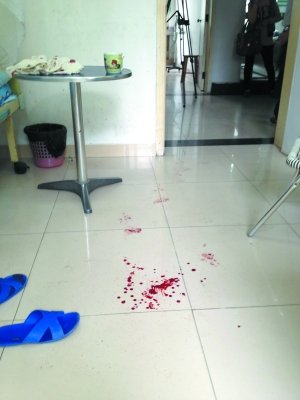 女子中刀當場身亡 其朋友將醫(yī)生打成腦震蕩