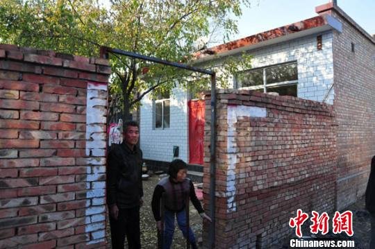 “超生女嬰被抱走”事件新進展:警方介入調(diào)查